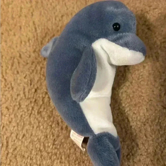 TY Beanie Baby - WAVES the Whale *ODDITY* (w/ Echo Hang & Tush Tags) Orca - Picture 4 of 5